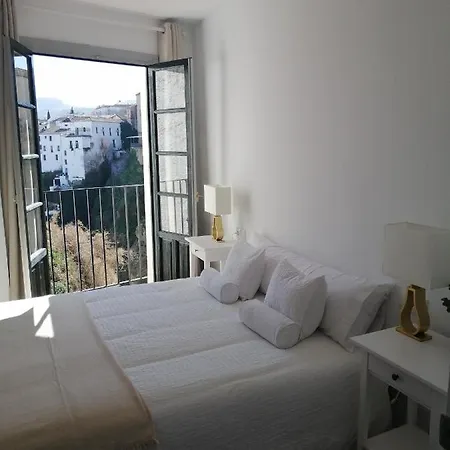 Apartment Singular