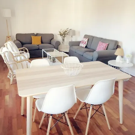 Apartment Singular