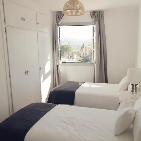 Singular Apartment *
